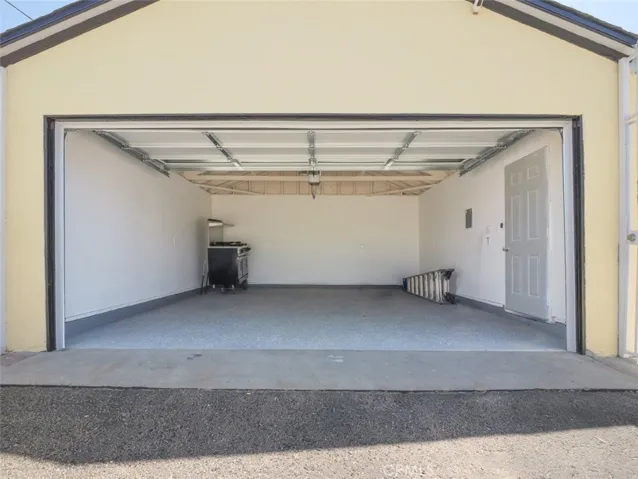 2 Car Garage