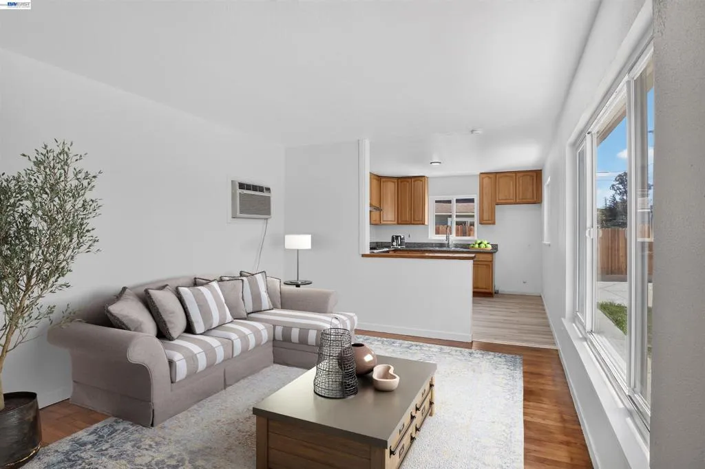 virtual staging