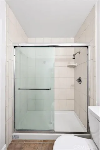 Master Ensuite Bathroom Walk-in Shower