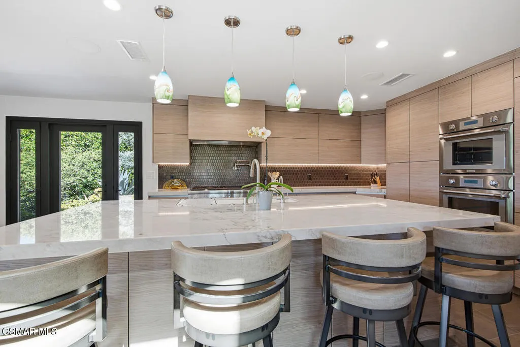 egpimaging_2800LynnviewStreet_016_OTHERM