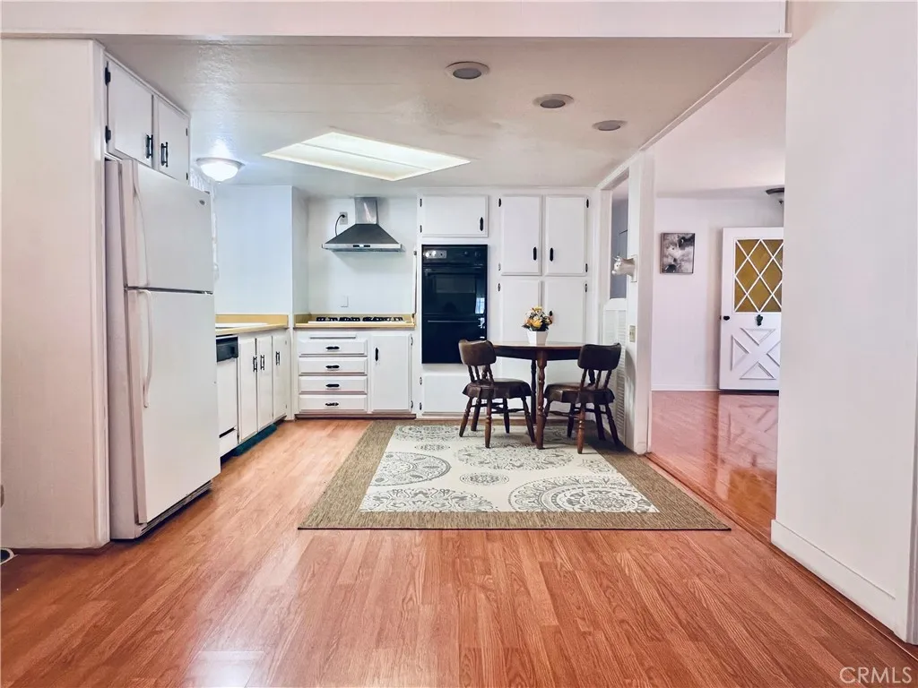 Kitchen - view 3