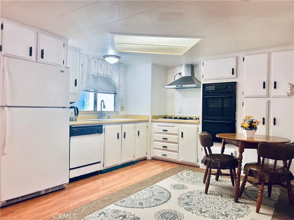 Kitchen - view 5