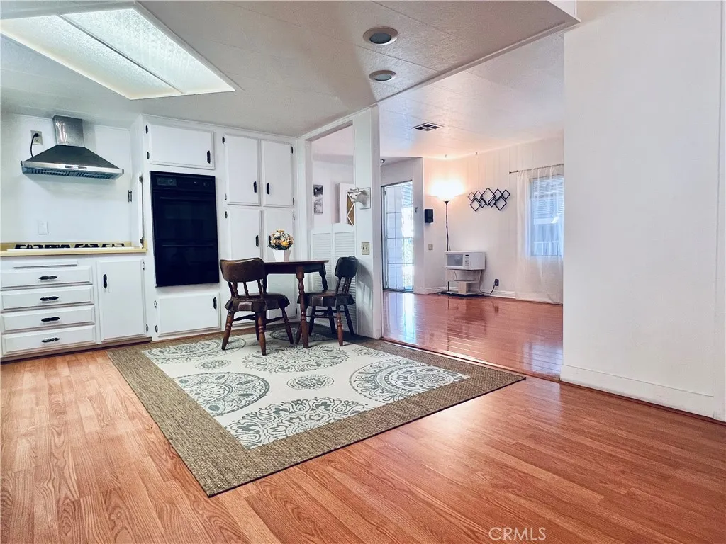 Kitchen - view 7