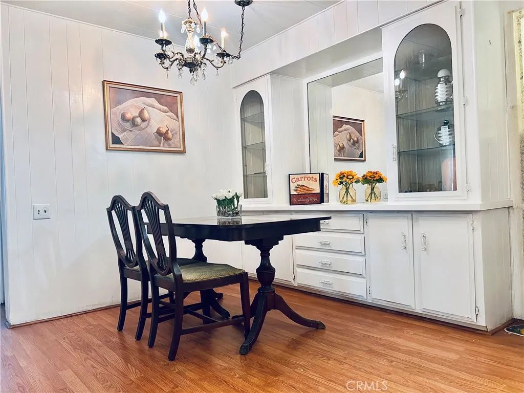 Dining room - view 1