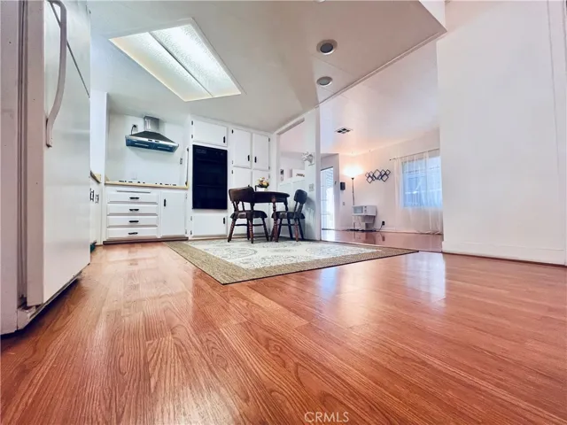Kitchen - view 1