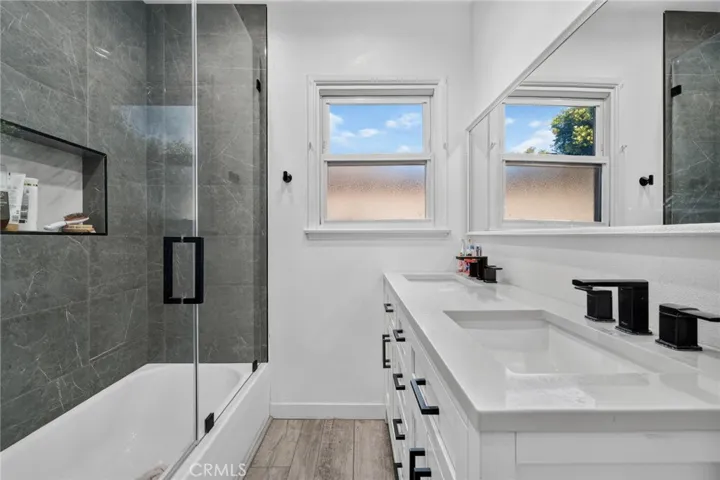 Shared Full Bath