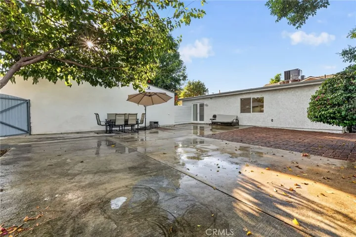 Backyard w RV Access
