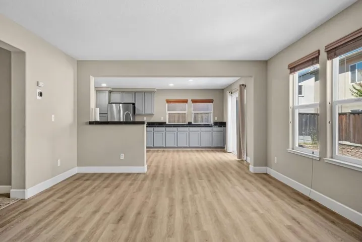 5272 Glimmer Way, Sacramento, California 95835 — photo 5