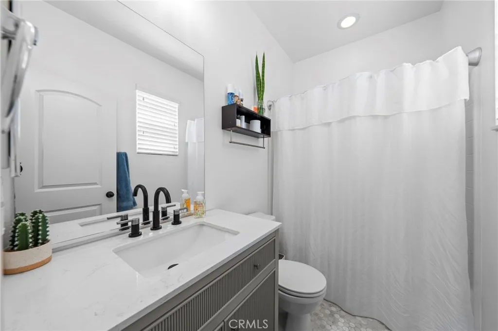Downstairs Full Bathroom