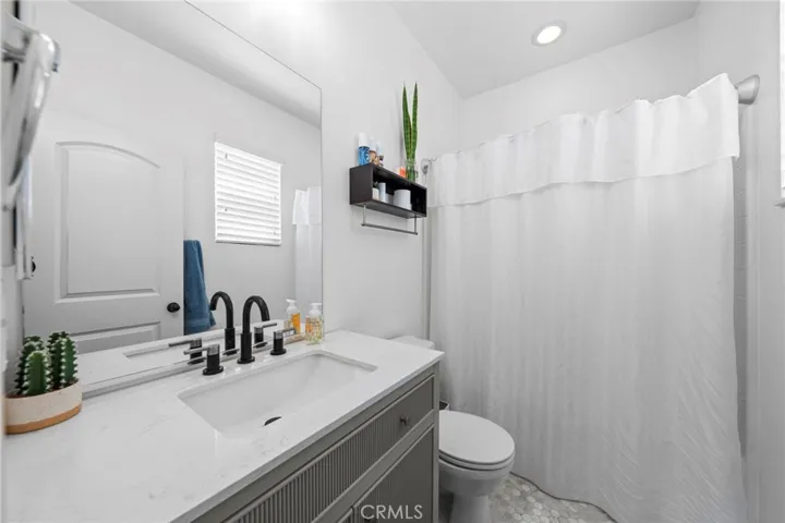 Downstairs Full Bathroom