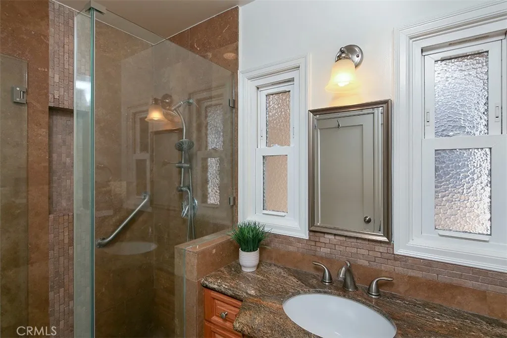 3/4 Bathroom