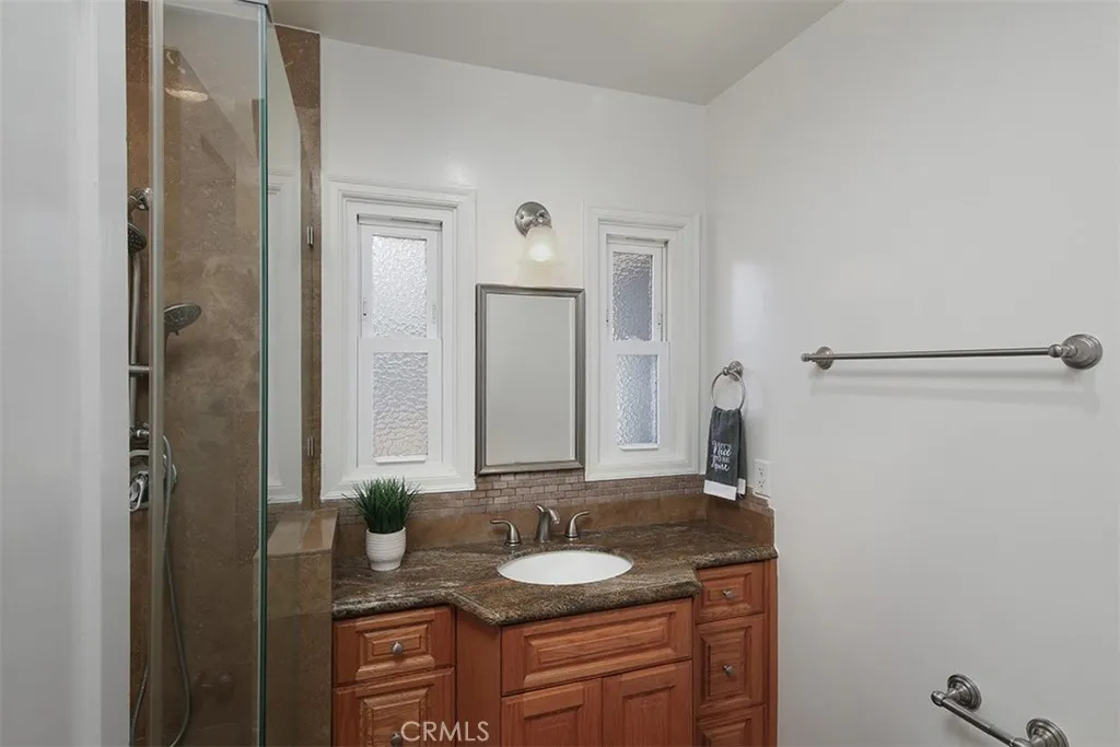 3/4 Bathroom