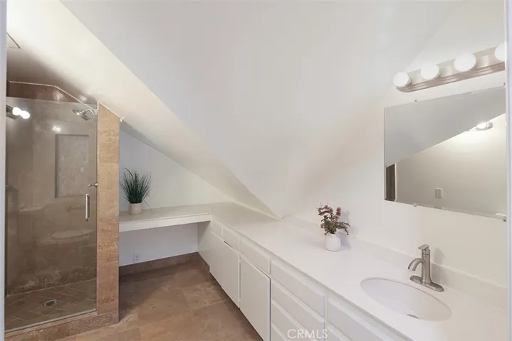 Upstairs 3/4 Bathroom