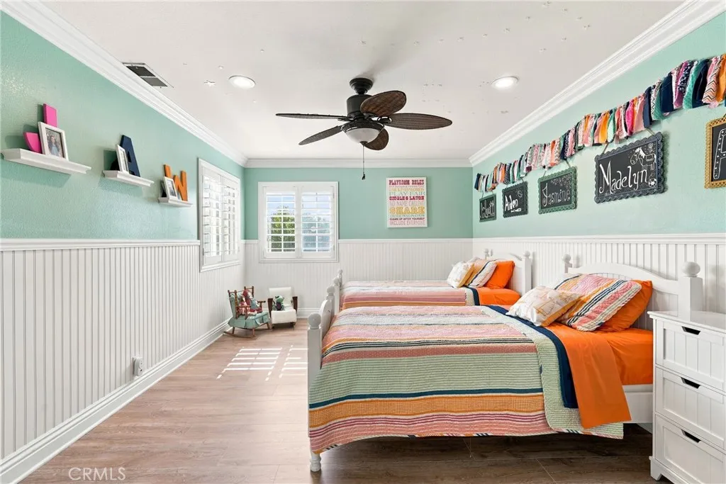2nd level bedroom