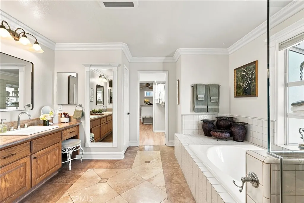 2nd level ensuite