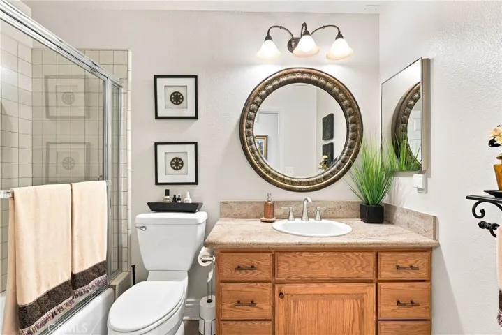 4th Bathroom