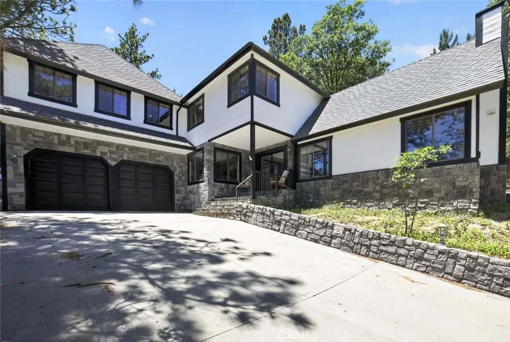 1198 Montreal Dr