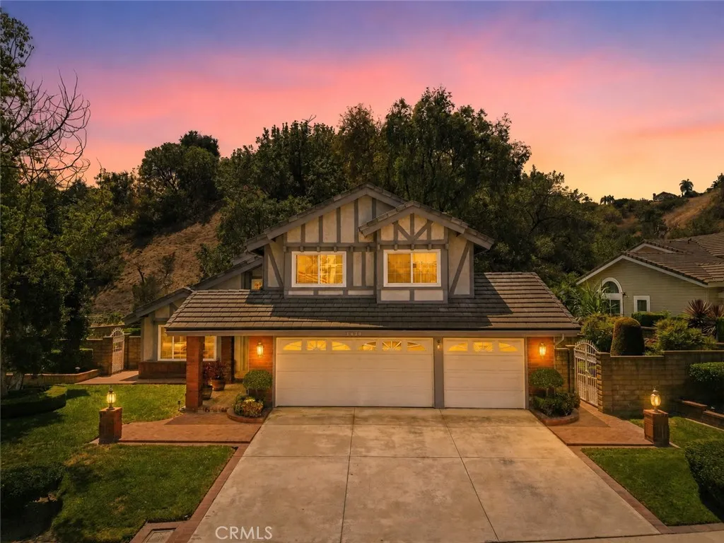 1420 Paseo Marlena