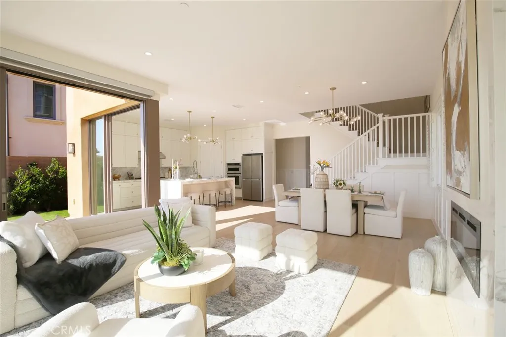 100 Avento, Irvine, California 92602 — photo 5