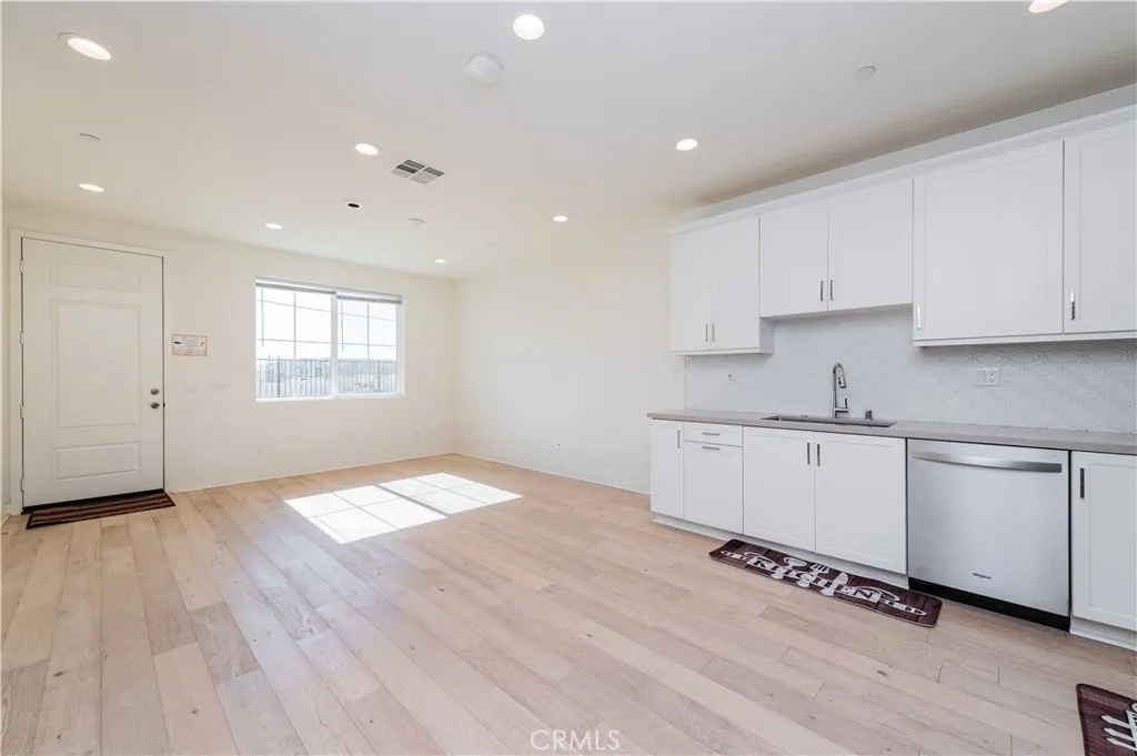 4096 E Peony Paseo 24, Ontario, California 91761 — photo 4