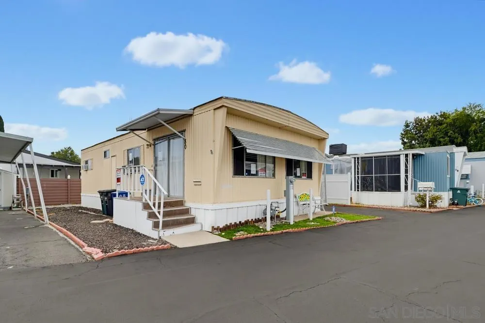 351 E Bradley Ave #80