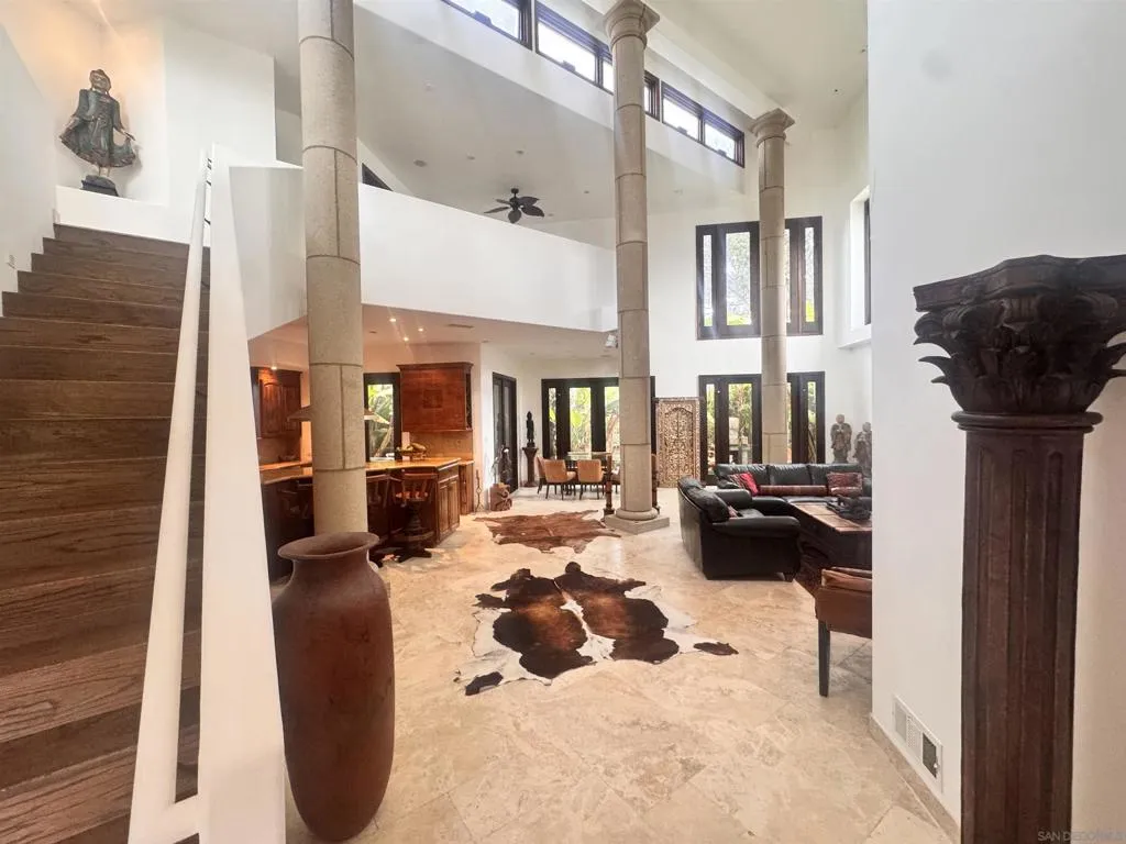 633 Fern Glen, La Jolla, California 92037 — photo 4