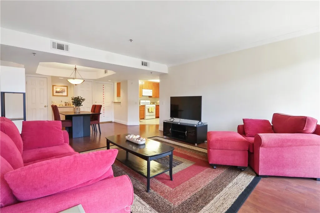 801 Pine Ave. #310, Long Beach, California 90813 — photo 5