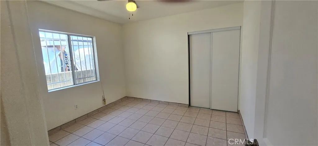 8416 Graham, Los Angeles, California 90001 — photo 5