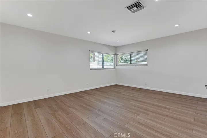 Primary Bedroom-a