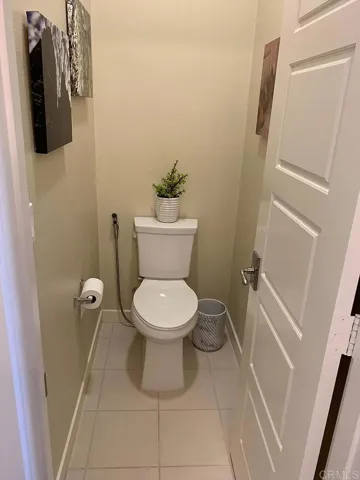 2nd level half bath