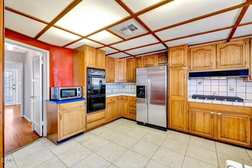 Kitchen with entry into the hall Kitchen with entry into the hall