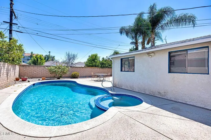 Pool and jacuzzi
