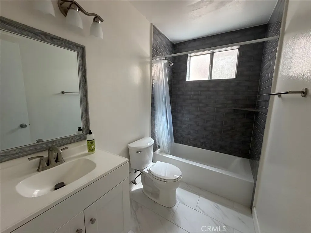 Bathroom 1 Bathroom 1