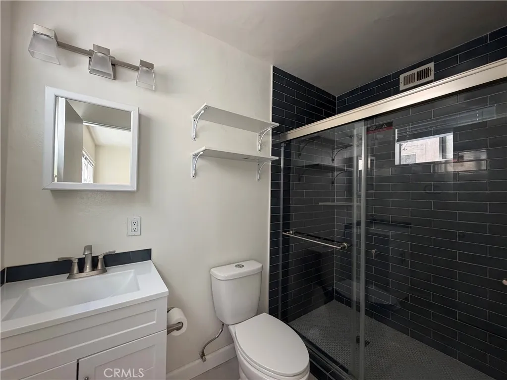 Bathroom 2 Bathroom 2