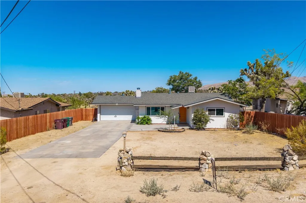 7563 Valley Vista Ave