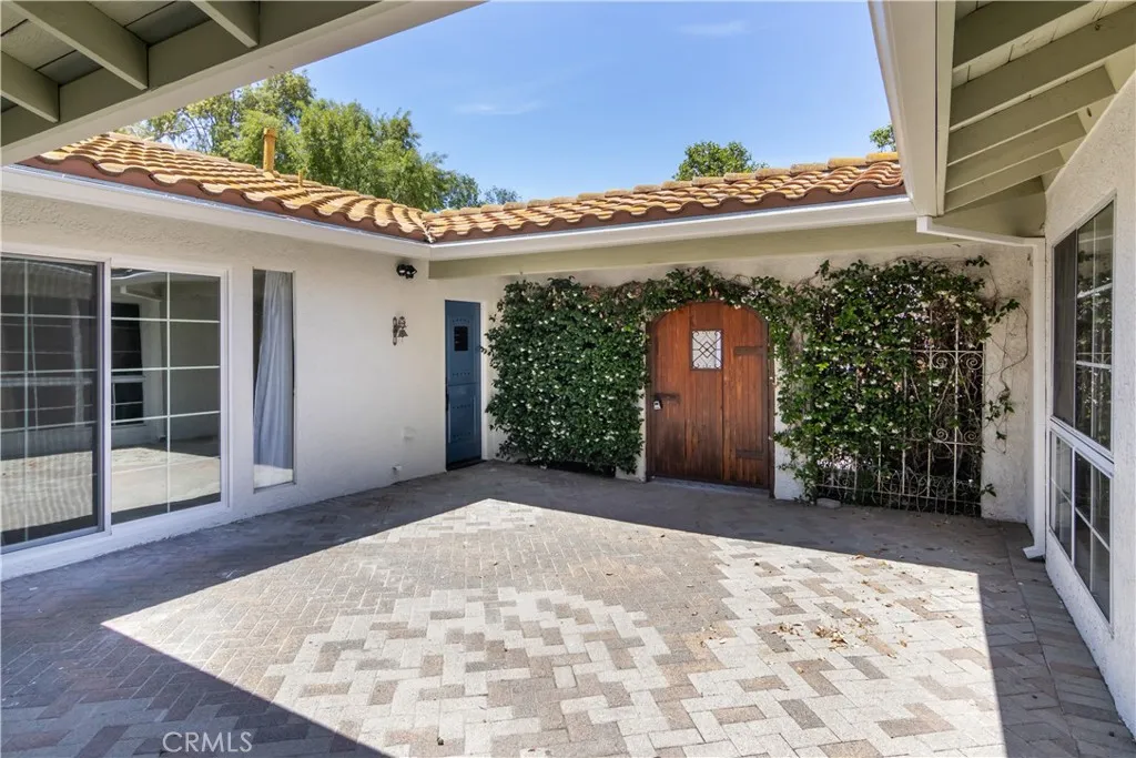 32046 Kingspark Court, Westlake Village, California 91361 — photo 5
