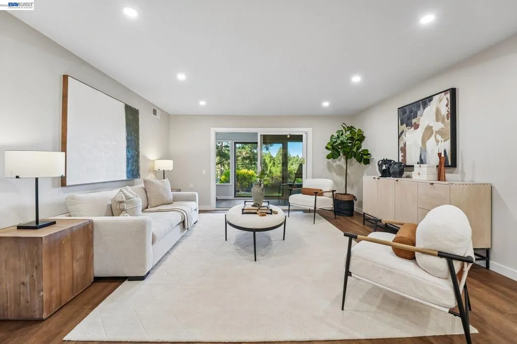 2749 Pine Knoll Drive #2, Walnut Creek, California 94595 — photo 4