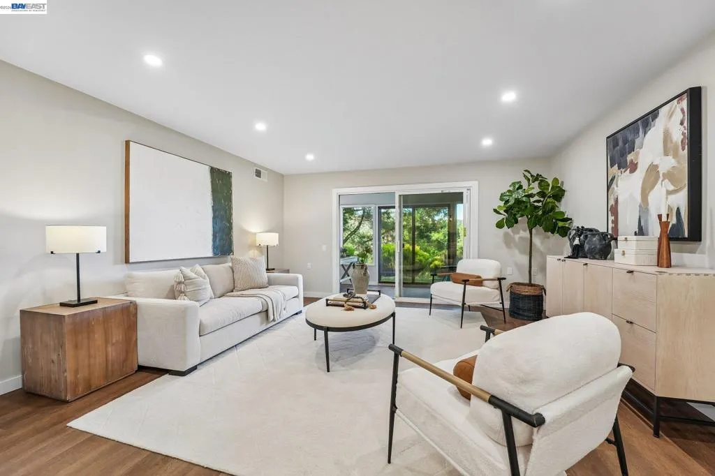 2749 Pine Knoll Drive #2, Walnut Creek, California 94595 — photo 5