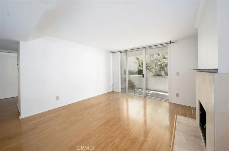 5325 Newcastle 108, Encino, California 91316 — photo 4