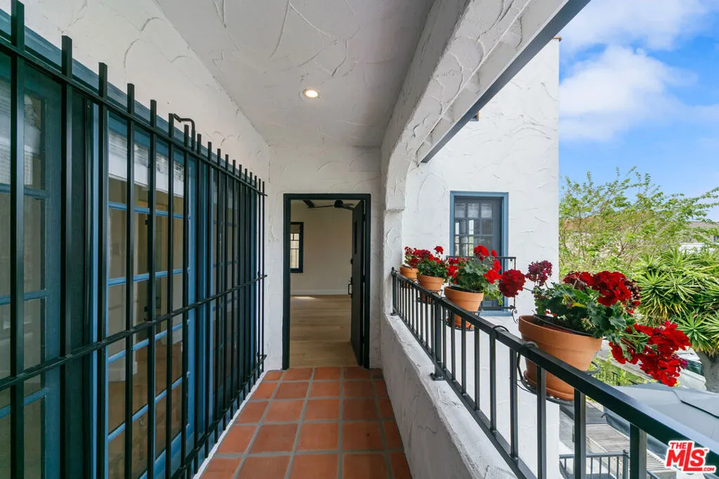 Private Balcony of Upper Unit/