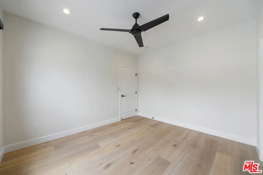 Upper Unit Master Bed Room