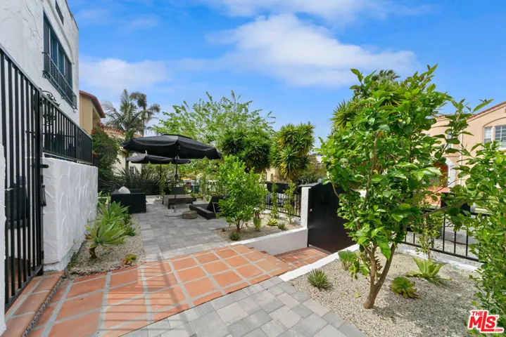 Front Patio/Common Area