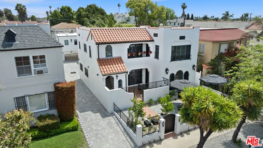 Arial Front Of Duplex