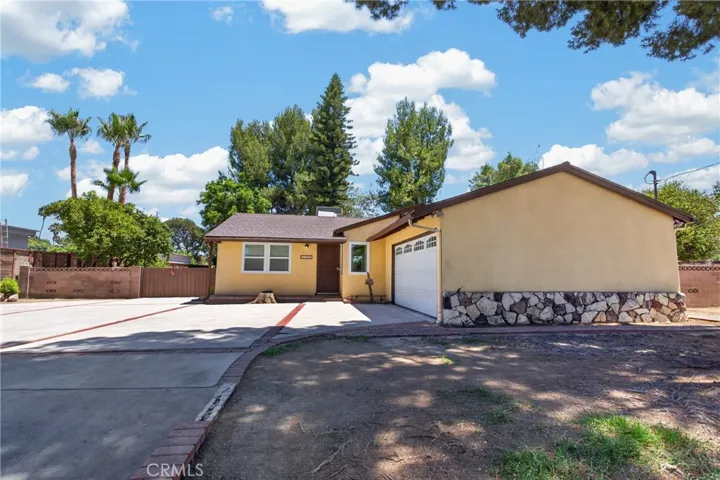 7700 Wilbur, Reseda, California 91335 — photo 4