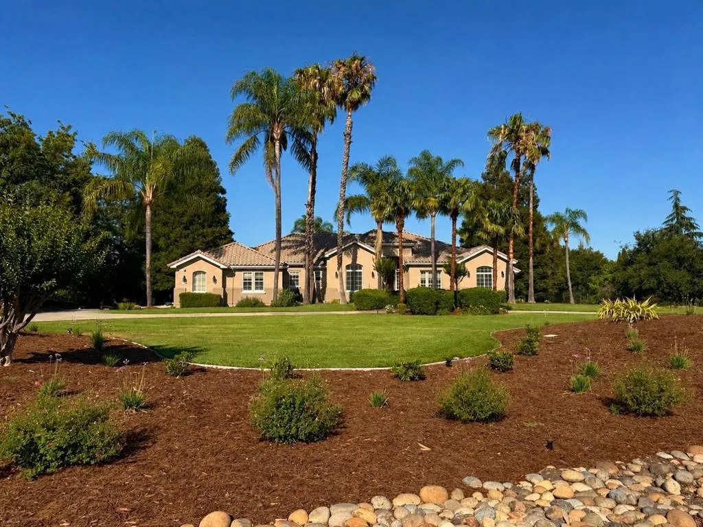 10746 Green Valley Dr