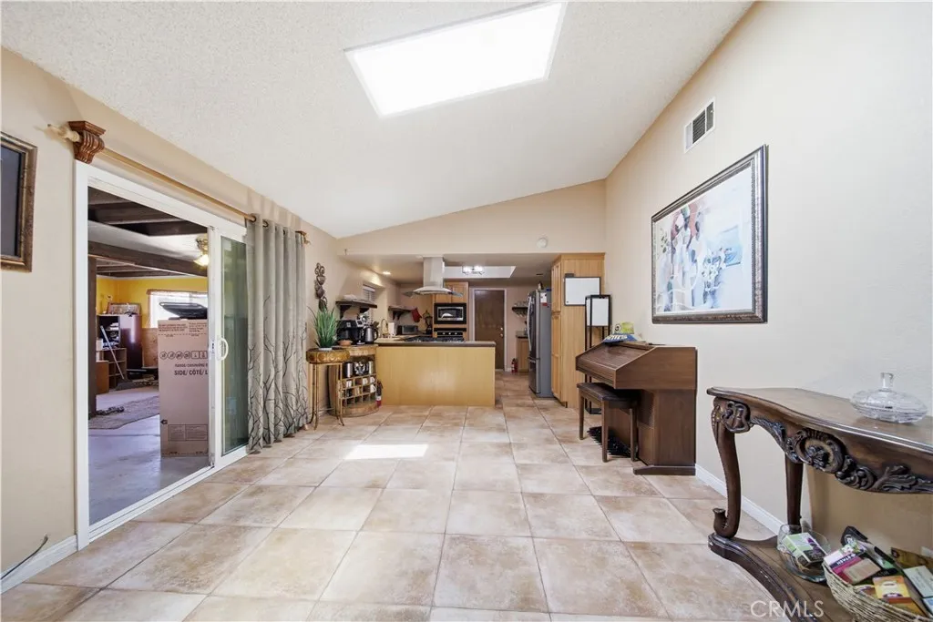 14310 Choco Road, Apple Valley, California 92307 — photo 5