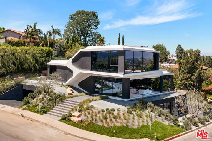 1254 Roberto Lane, Los Angeles, California 90077 — photo 5