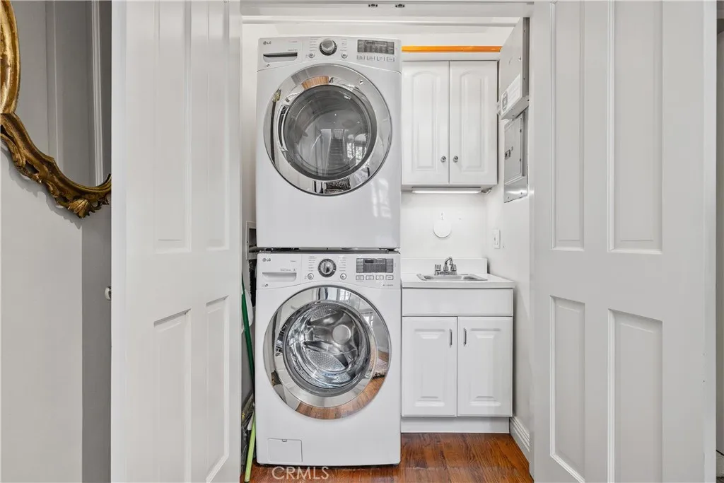 Washer dryer inside closet