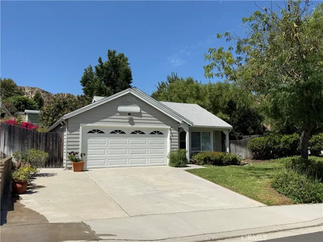 What a darling cottage style home, ready for move in at an unbelievable price of $680,000
3 bedrooms +2 bathrooms with walk in showers, huge front & back yard for all the fun activities with family and friends!