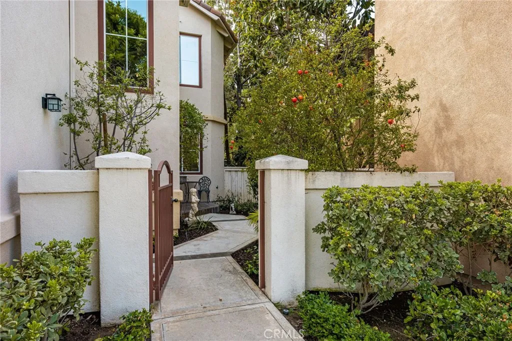 12088 Morrow, Tustin, California 92782 — photo 5